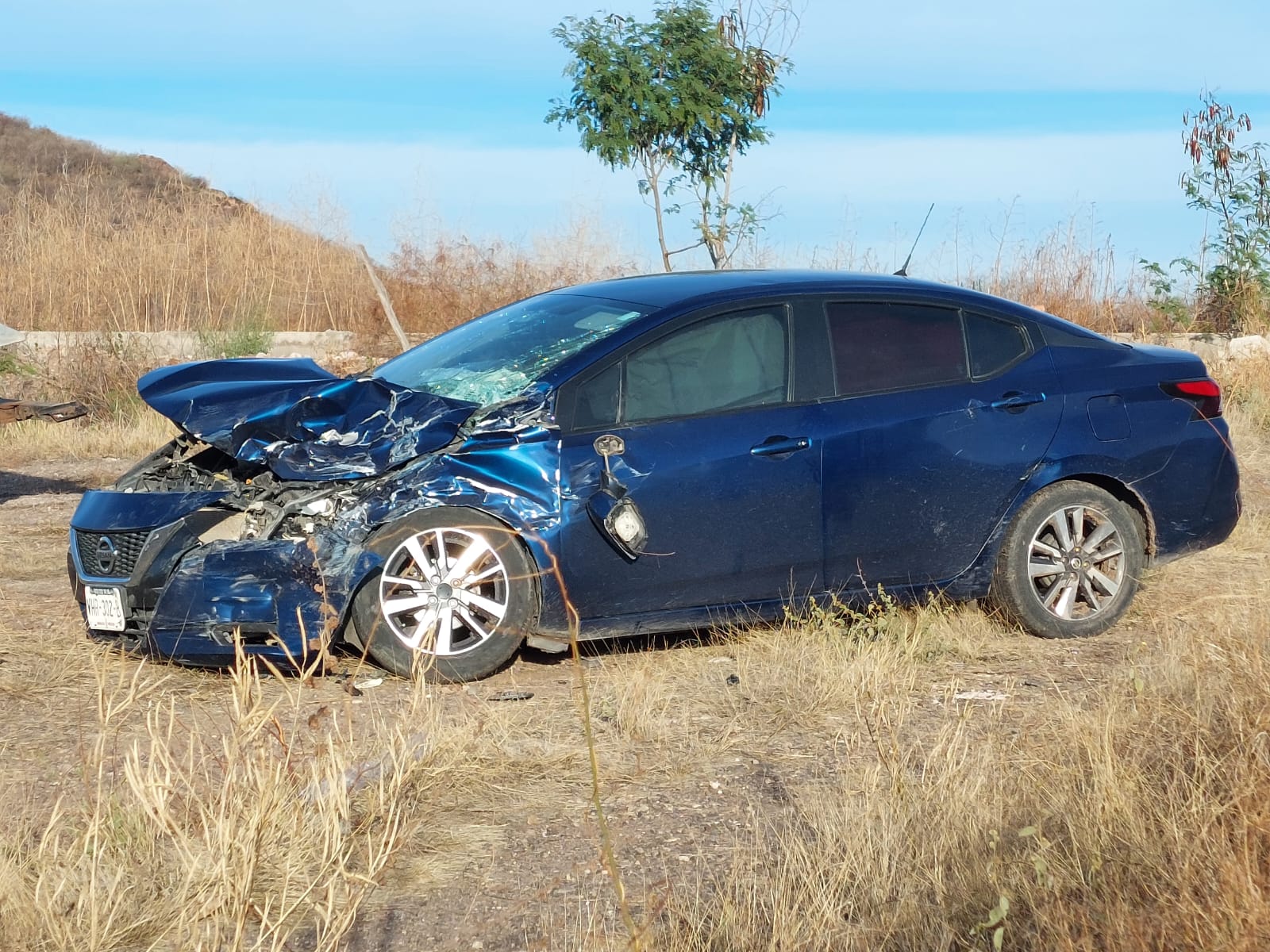 Dos mujeres lesionadas en fuerte choque en Guamúchil