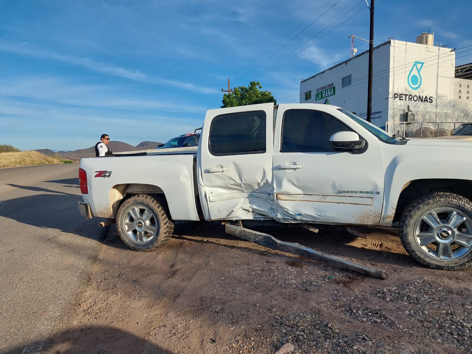 Dos mujeres lesionadas en fuerte choque en Guamúchil