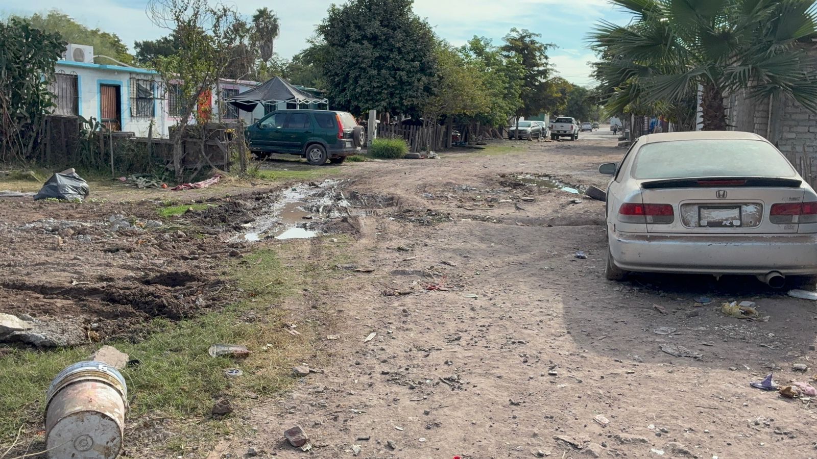 Drenaje colapsado en el fraccionamiento Virreyes, en Los Mochis
