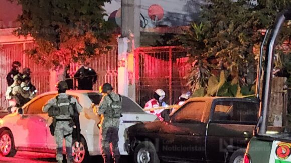 Ejecutan a mujer frente a domicilio en la colonia Felipe Ángeles de Culiacán, Sinaloa; es la primera de 2026
