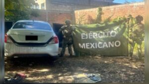 ejercito asegura vehiculo robado tras persecucion en navolato