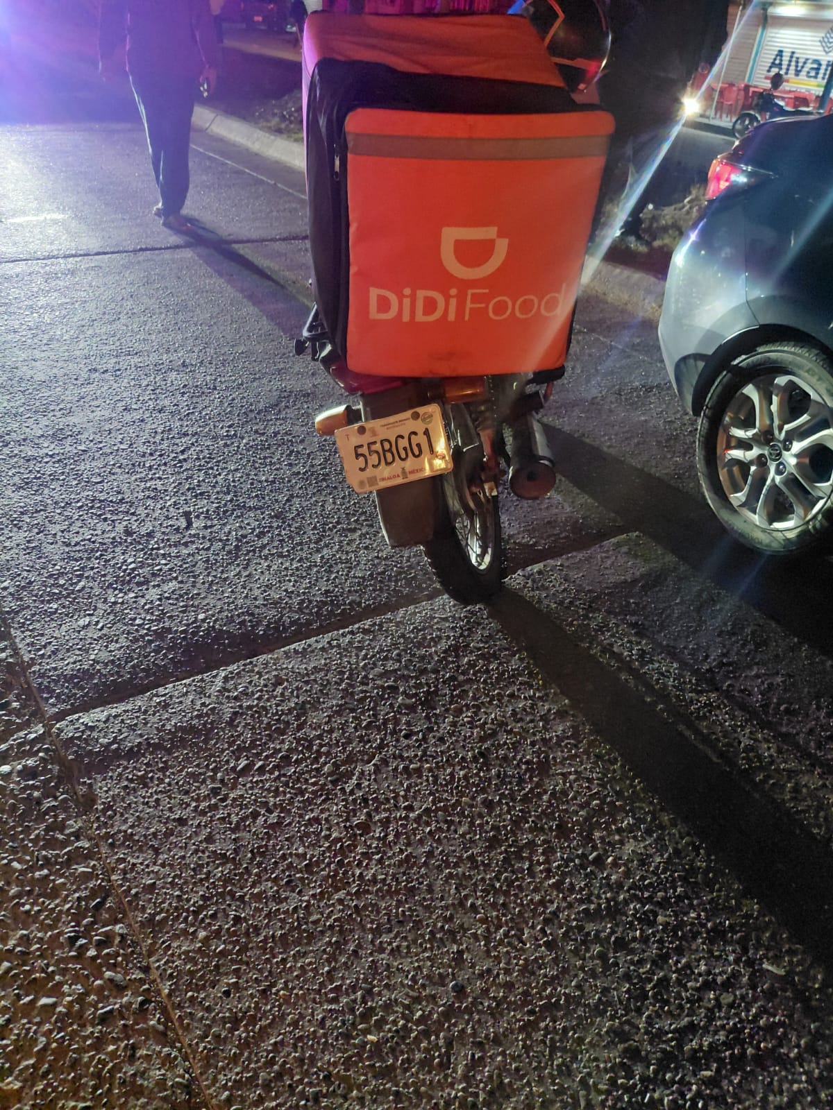 el accidente ocurrio sobre la avenida adolfo lopez mateos