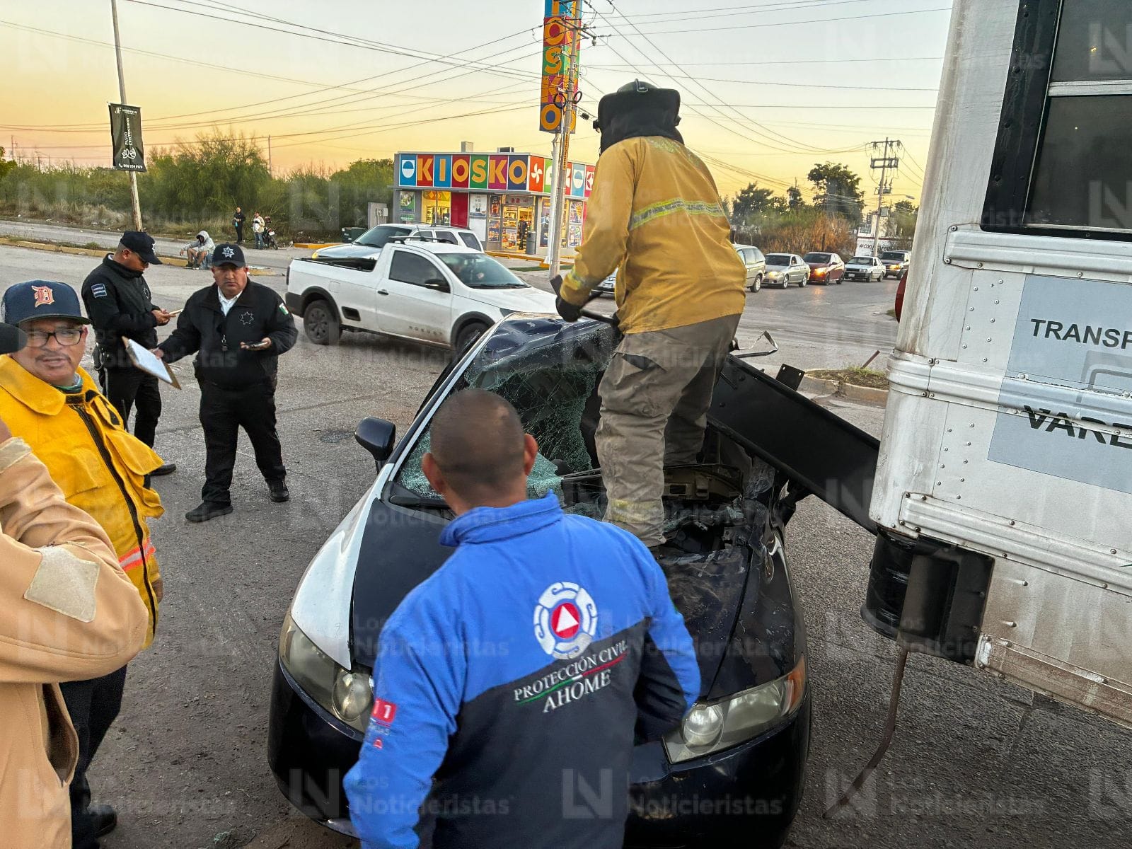 el aparatoso accidente por fortuna no paso a mayores