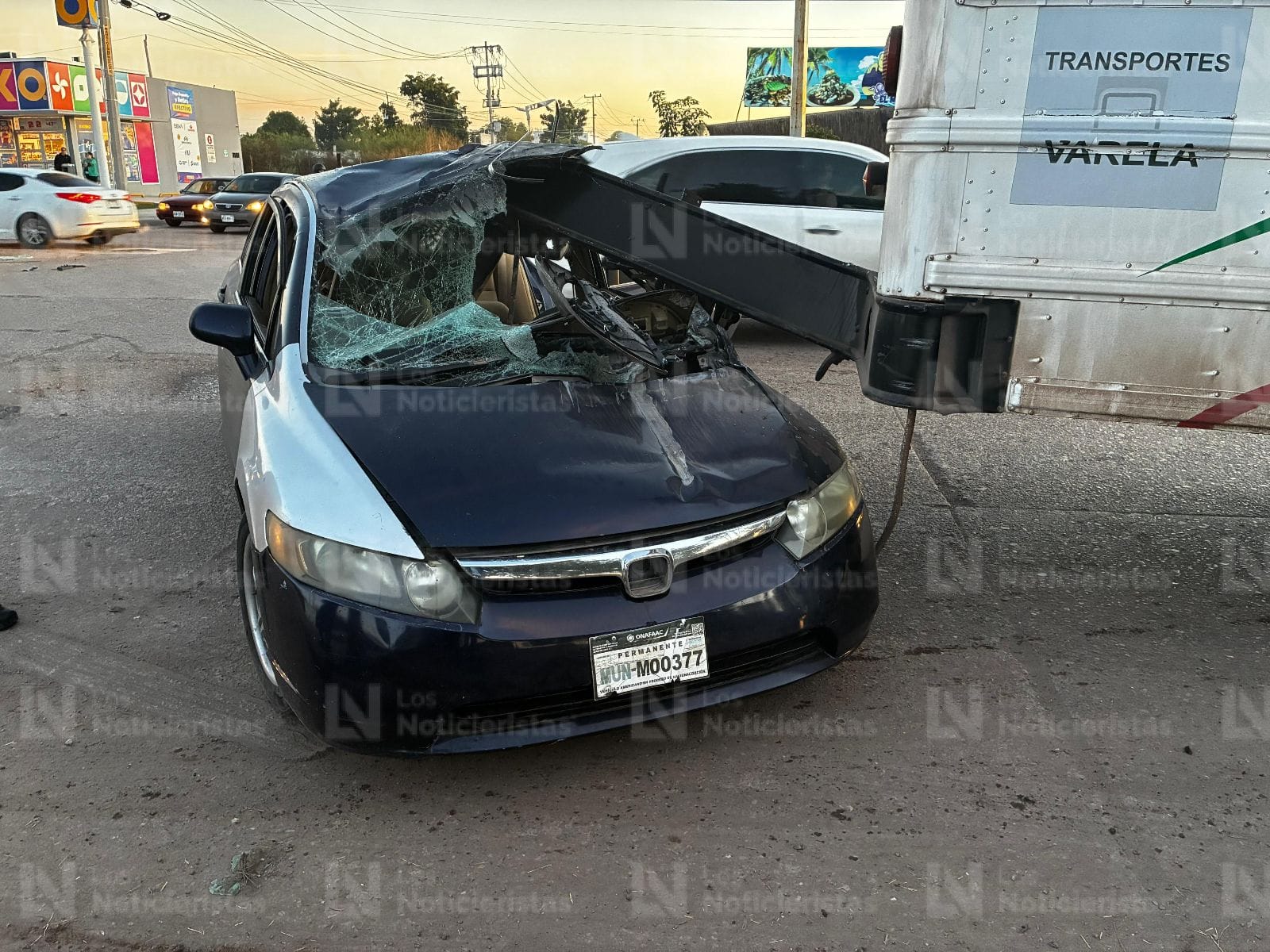 el aparatoso accidente por fortuna no paso a mayores