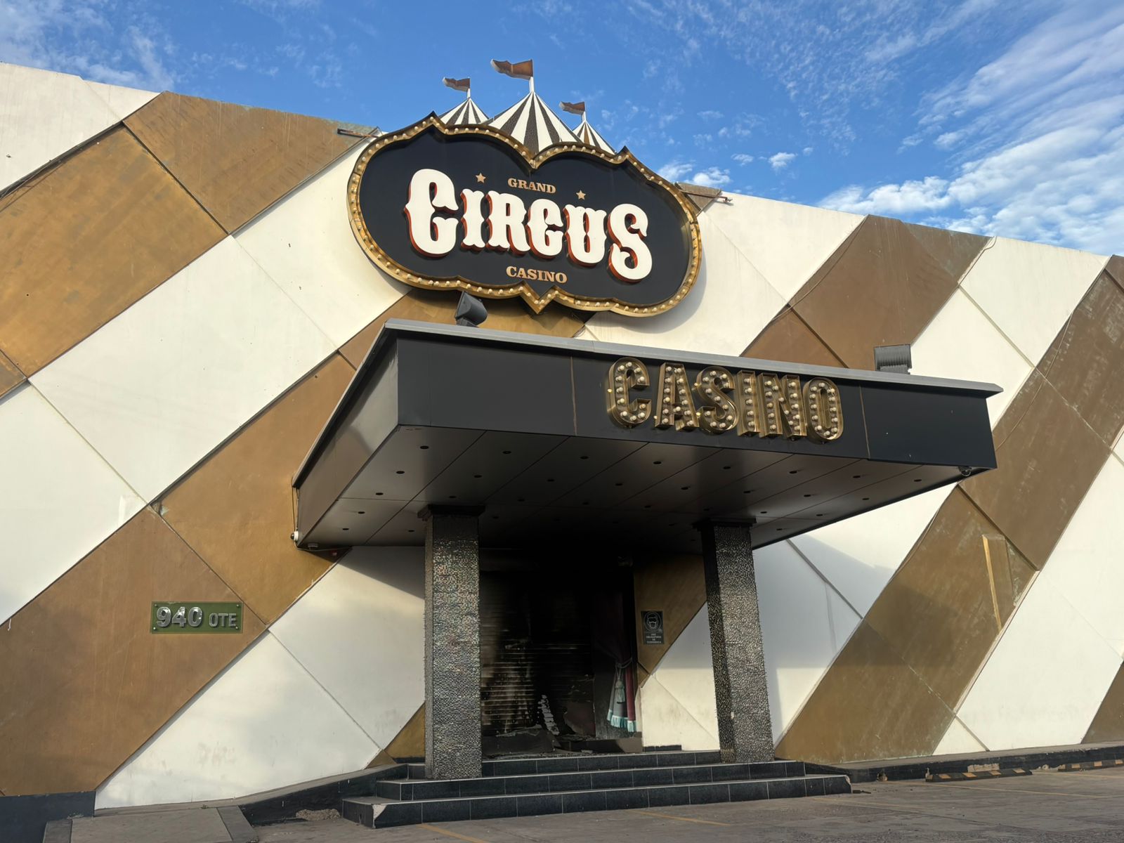 el casino circus ya habia sido vandalizazdo en su fachada
