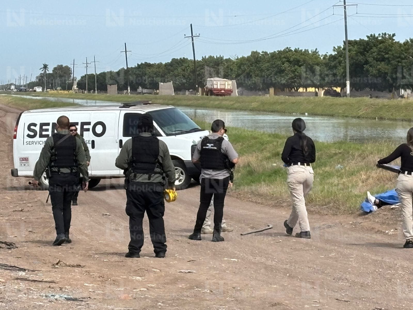 el cuerpo de una jovencita aparecio a las orillas de un canal en navolato
