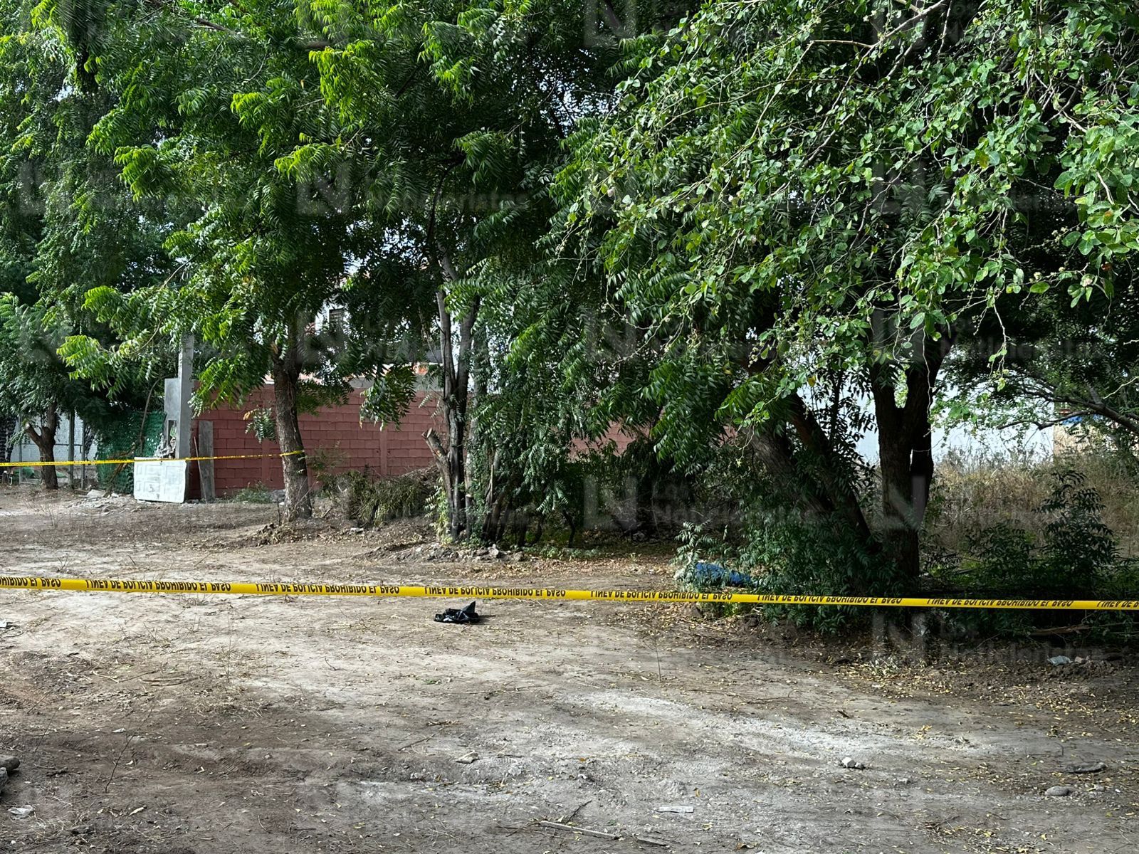 Encintado localizan asesinado a un hombre en Villas del Río en Culiacán