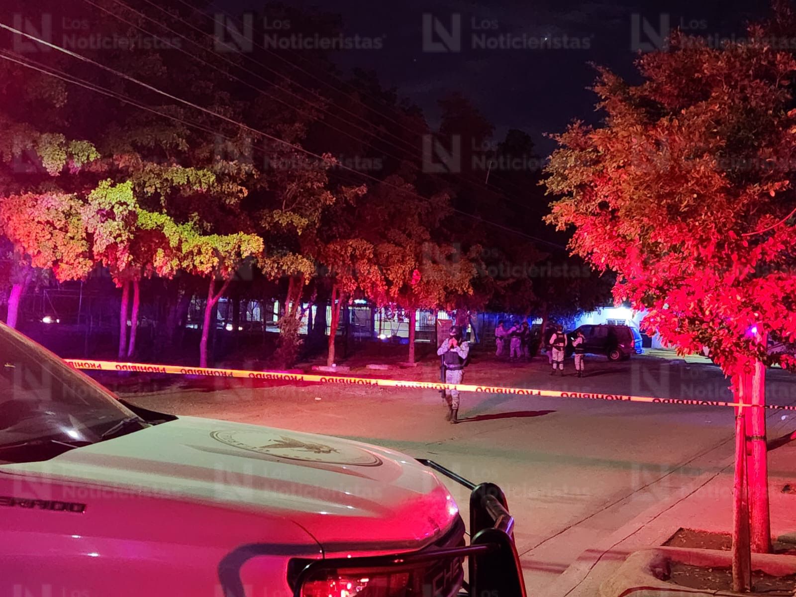 Encuentran a hombre sin vida en barda de Centro de Barrio de la Lombardo Toledano, en Culiacán