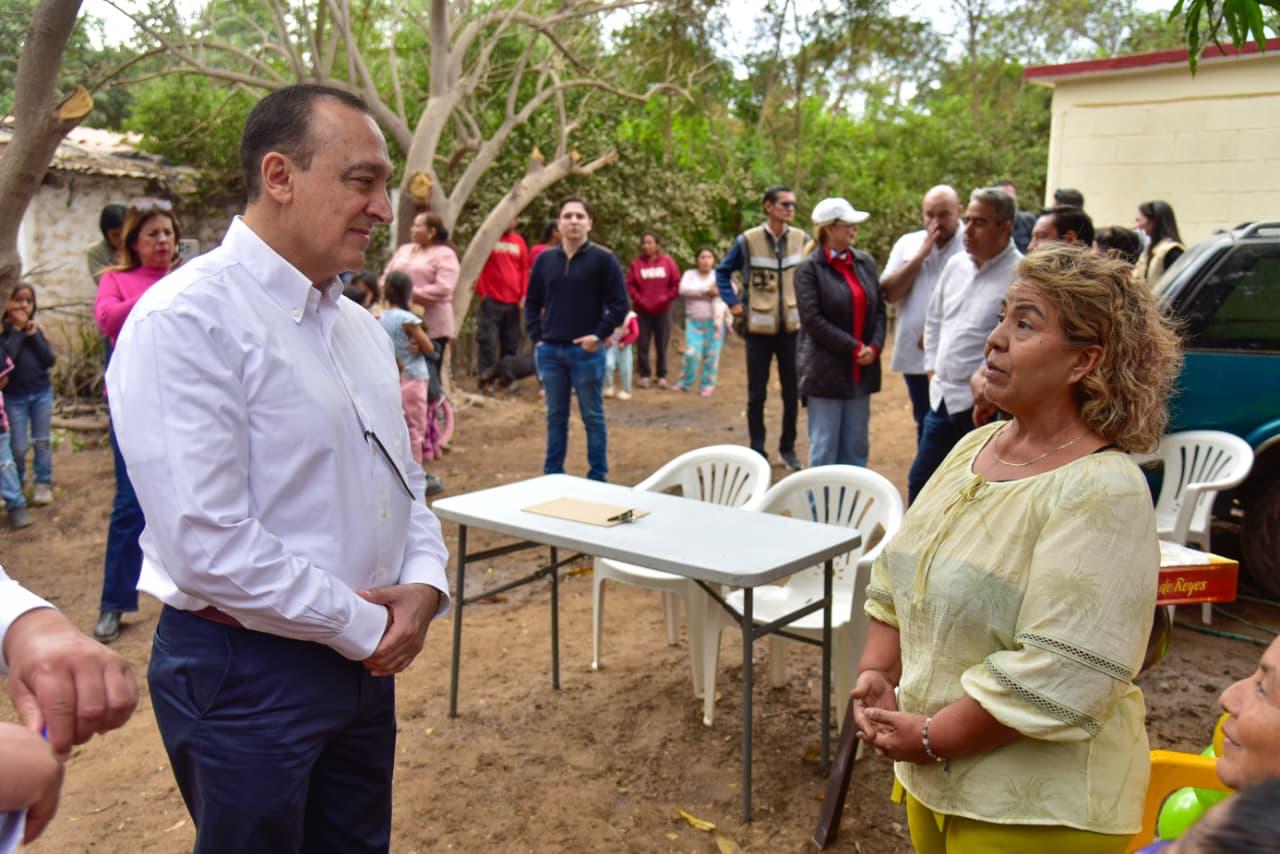 Entregan alcantarillado sanitario en Goros Pueblo, en Ahome