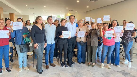 Entregan en Guasave, Sinaloa, 210 equipos del programa Nuestro Tianguis; se impulsa la economía desde abajo para fortalecer el tejido social