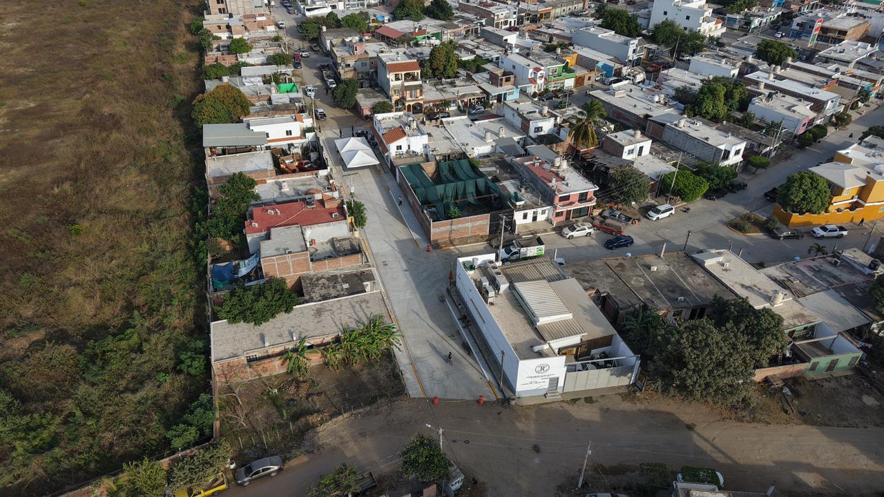 Entregan pavimentación en la colonia Libertad de Expresión, en Mazatlán