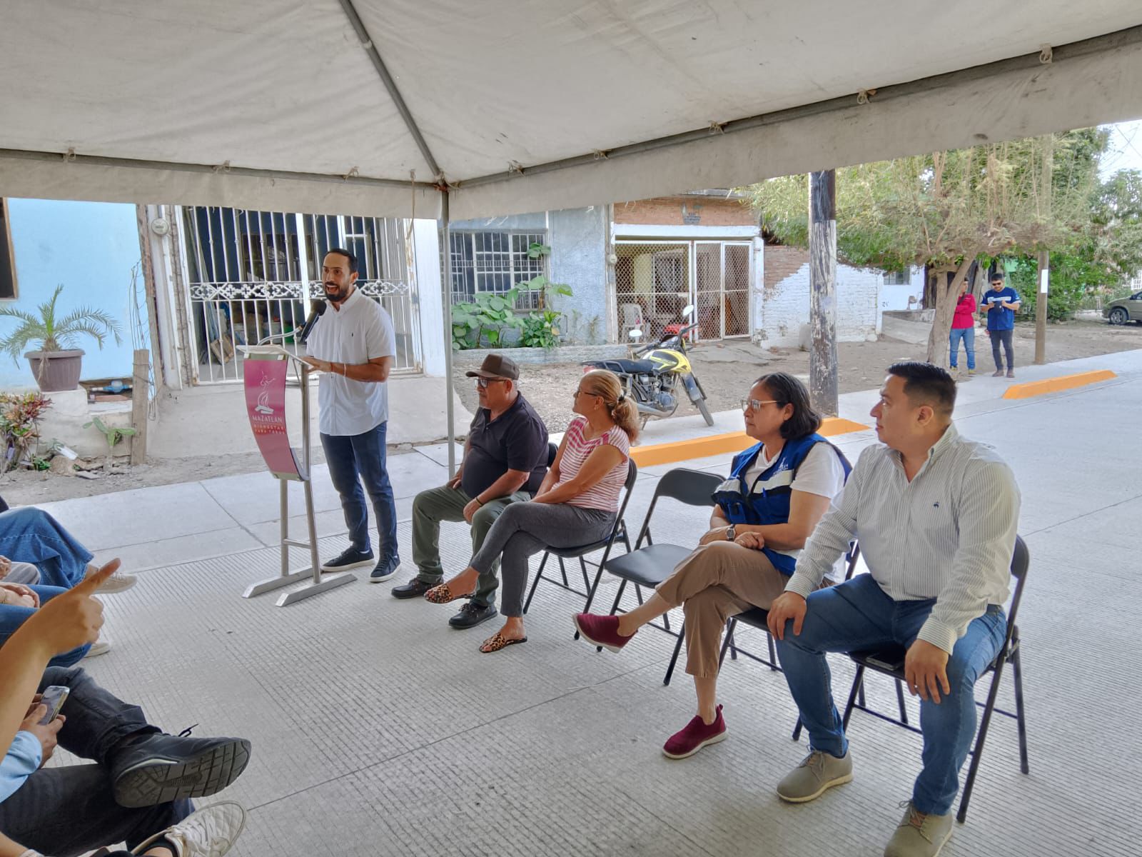 Entregan pavimentación en Tierra y Libertad, en Mazatlán
