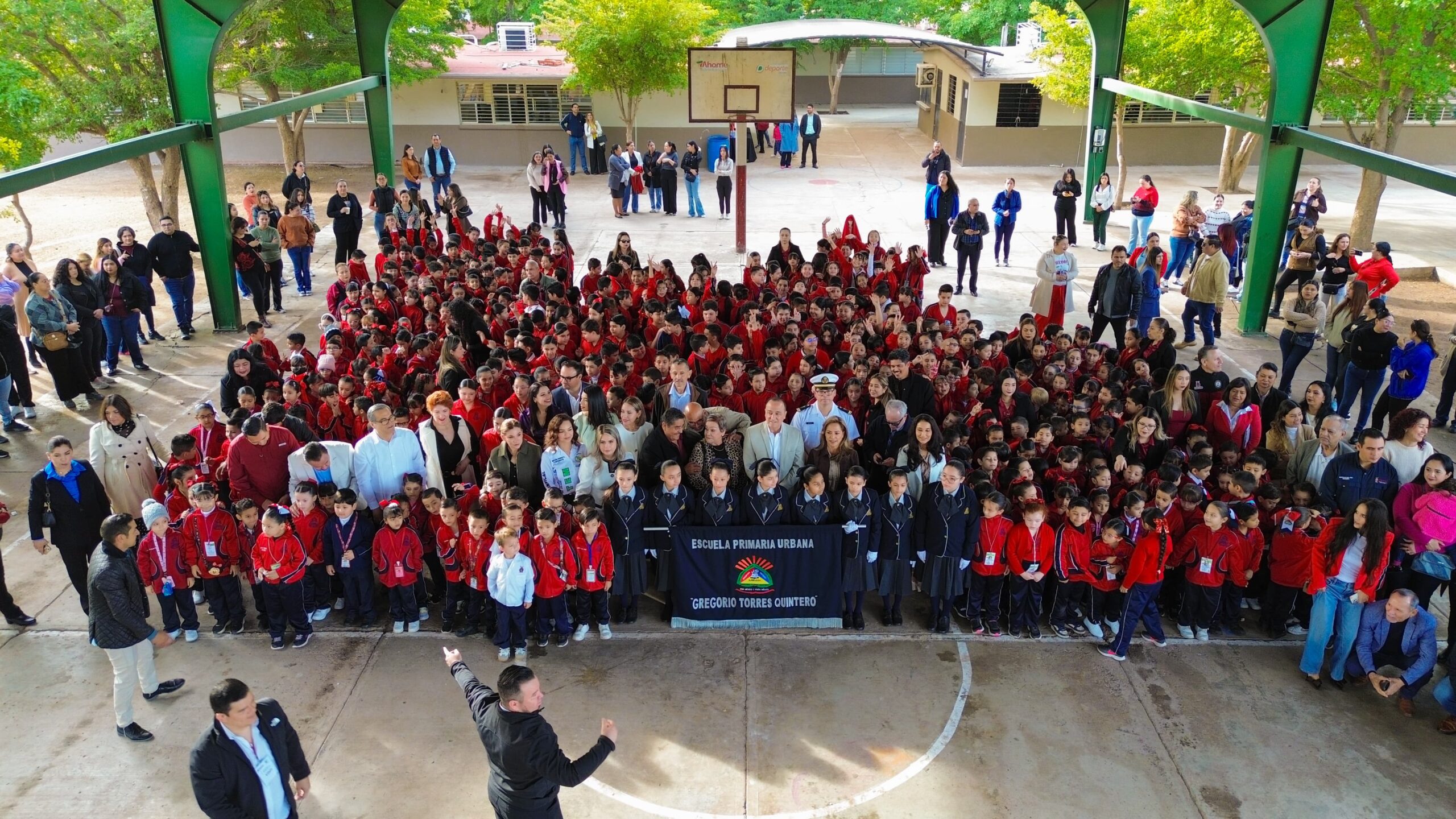 Evento escolar por el Día Internacional de la Educación en la primaria “Gregorio Torres Quintero”, del Infonavit Arboledas en Los Mochis