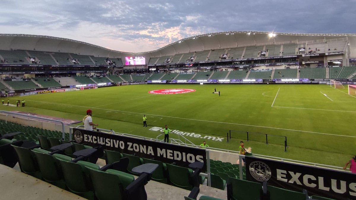 estadio de futbol en mazatlan