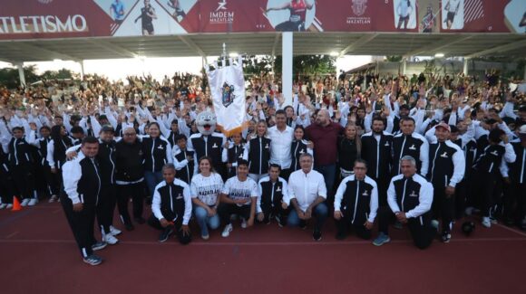 Abandera Estrella Palacios a la Delegación Mazatlán, Sinaloa, rumbo a la Olimpiada Nacional Conade