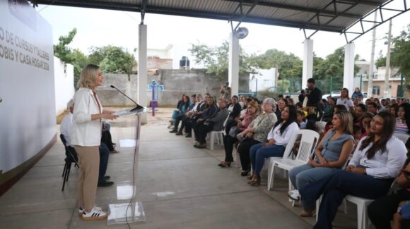 Estrella Palacios impulsa el aprendizaje en Mazatlán, Sinaloa, arrancan 52 cursos gratuitos en CECOBIS y Casa Hogar Municipal