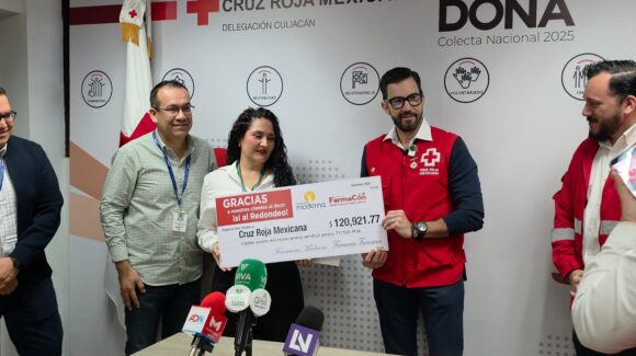 FarmaCon entrega donativo de más de 120 mil pesos a Cruz Roja Culiacán