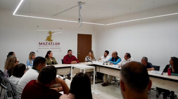 Fortalecen vínculos en Mazatlán, Sinaloa con instituciones educativas para impulsar a jóvenes emprendedores