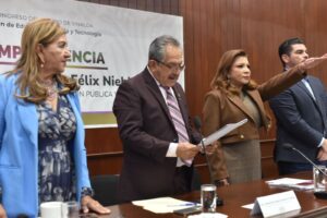 Gloria Himelda Félix Niebla comparece en el Congreso