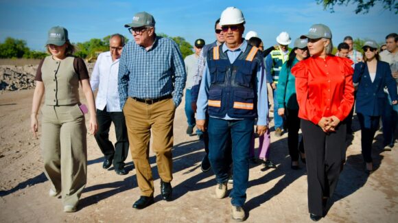 Gobernador Rocha Moya supervisa avance del Malecón de Guamúchil; registra 30% de progreso