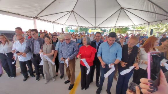 Gobernador Rubén Rocha Moya inaugura la calle Pedro Juárez en Tamazula II, en Salvador Alvarado con inversión superior a 3.3 mdp