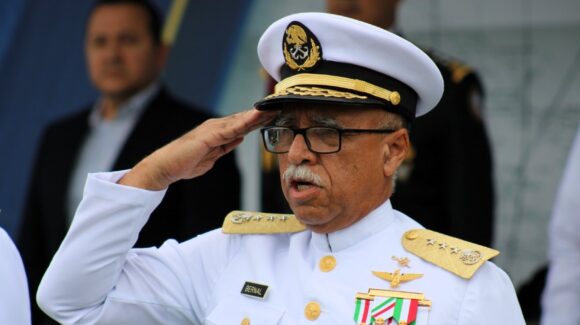 Toma las armas Guadalupe Juan José Bernal Méndez como nuevo comandante de la Cuarta Región Naval en Mazatlán, Sinaloa