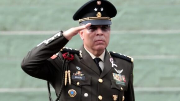 Guillermo Briseño Lobera pasa a ser el nuevo comandante de la Guardia Nacional, tras retiro por jubilación de alto mando de Defensa