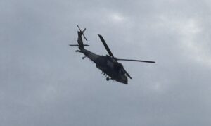 Helicópteros sobrevuelan en diferentes zonas de Culiacán.