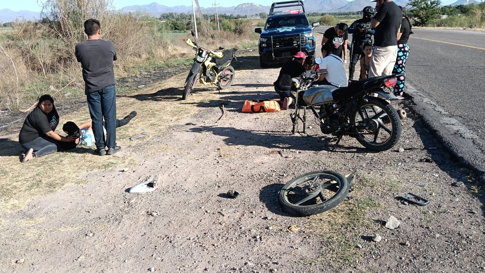 heridos tras choque entre auto y moto en pericos mocorito