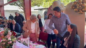 Homenaje a la maestra Dora Marañón