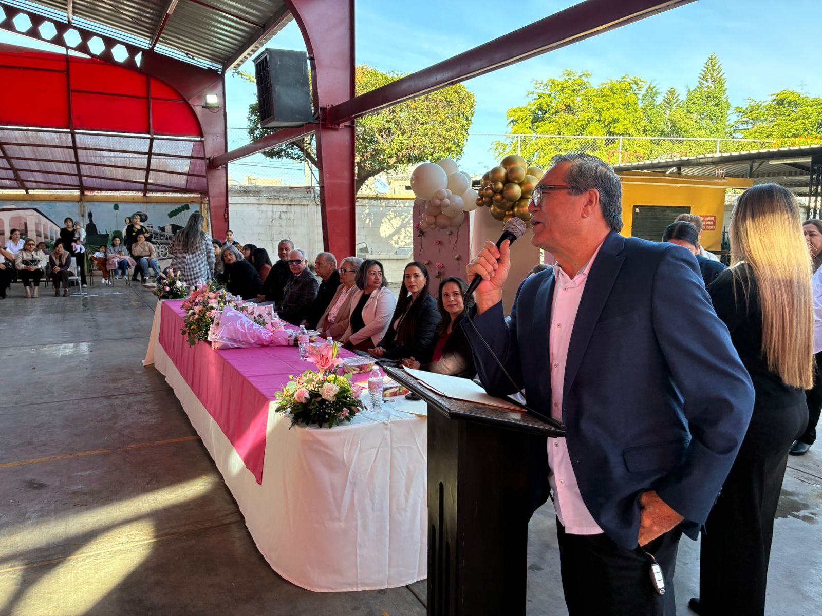 Homenaje a la maestra Dora Marañón