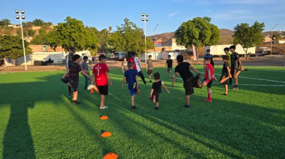 Imdec inaugura escuelita municipal de futbol gratuita para niñas, niños y jóvenes en Culiacán, Sinaloa