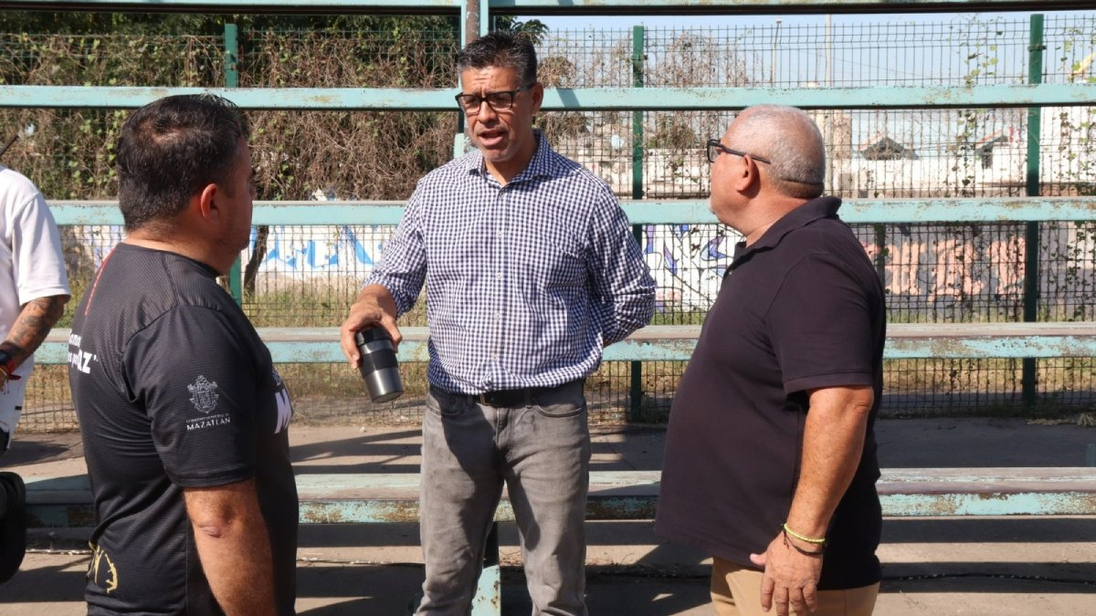 imdem supervisa espacios deportivos en mazatlan sinaloa