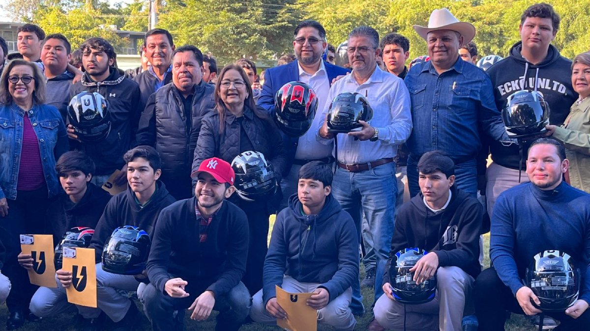 imju inicia entrega de cascos a jovenes en sindicaturas de guasave sin