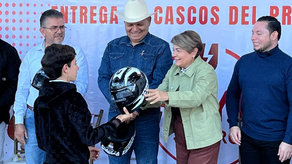 imju inicia entrega de cascos a jovenes en sindicaturas de guasave sinaloa