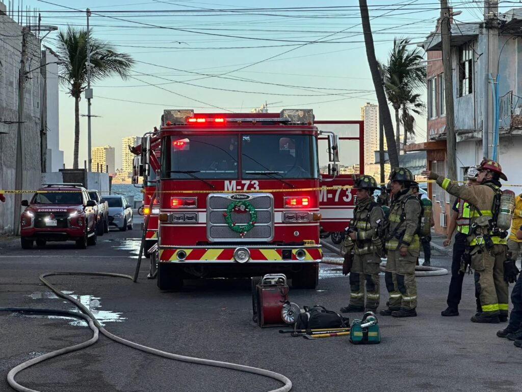 Bomberos de Mazatlán controlan incendio en casa habitación en la ...