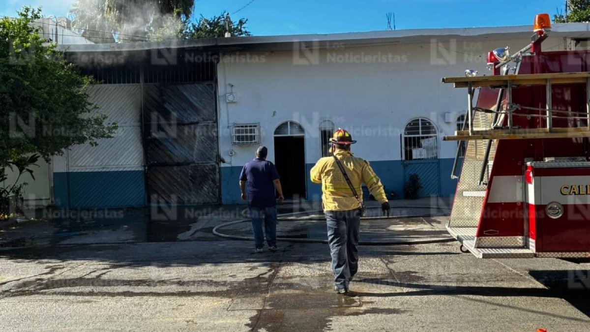 incendio de bodega de aceites en la insurgentes de los mochis sinaloa