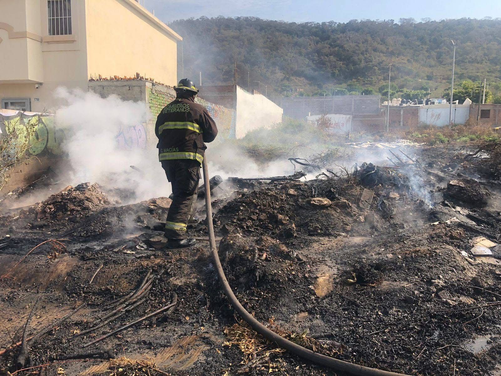Incendio en lote de Mazatlán