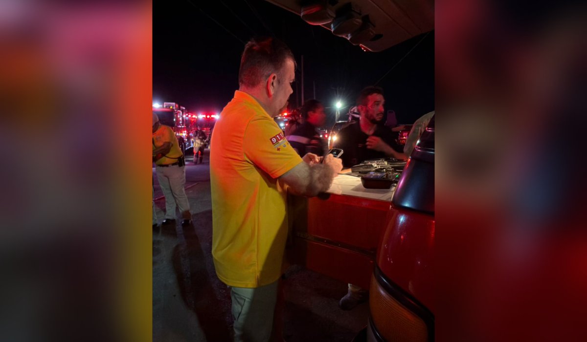 Incendio en pensión vehicular de Mazatlán, Sin.
