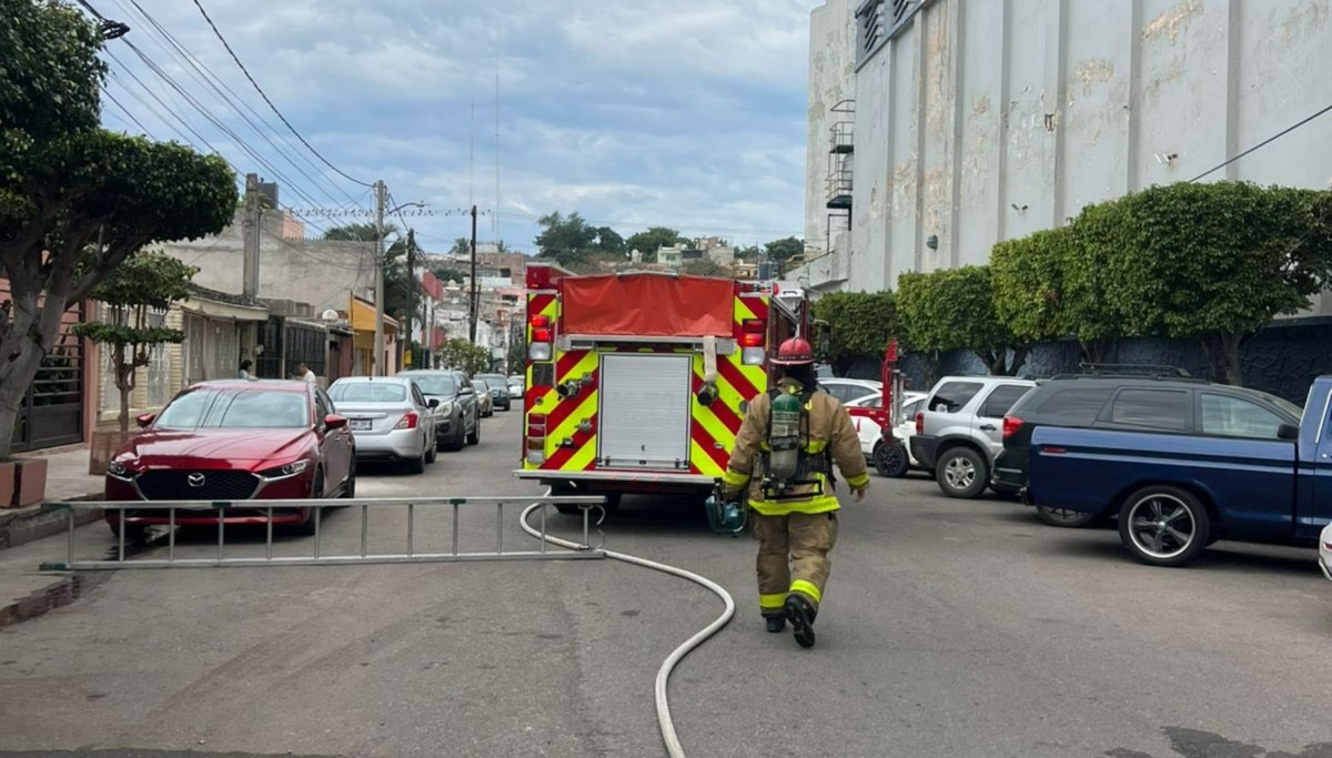 Incendio en taller de motos en Mazatlán