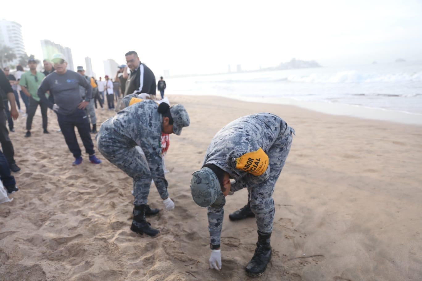 jornada del programa "Mazatlán te quiero limpio" desde el Malecón