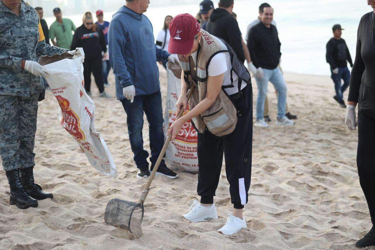 jornada del programa "Mazatlán te quiero limpio" desde el Malecón