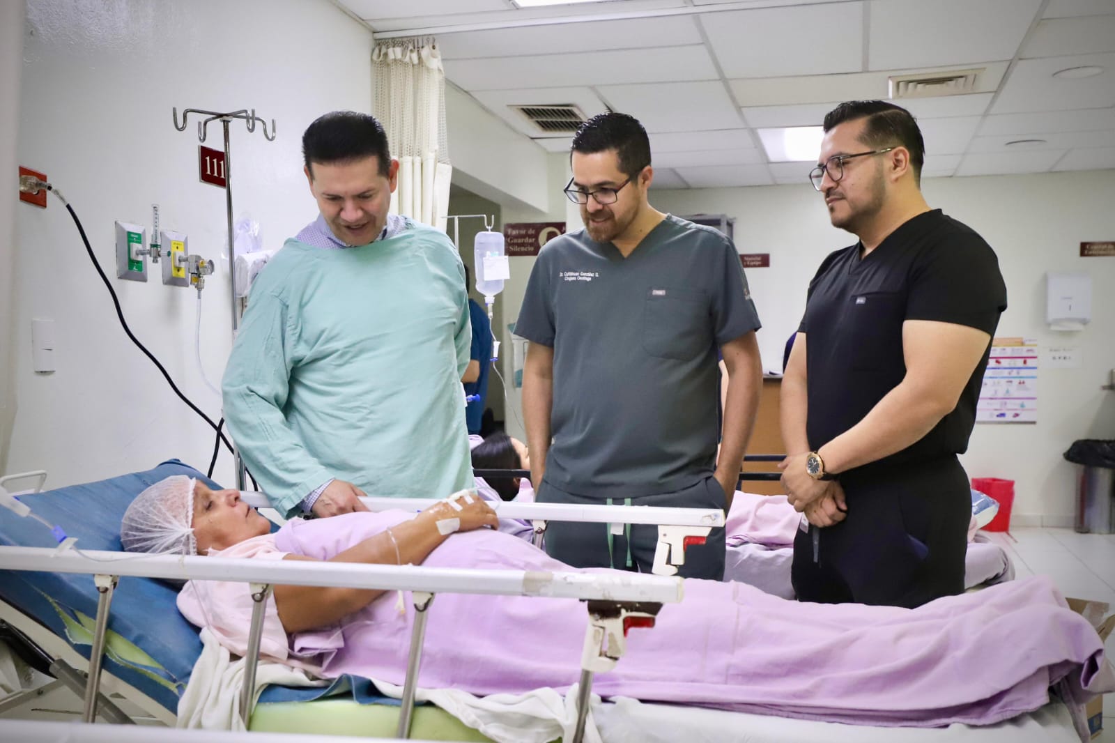Realizan jornadas quirúrgicas en beneficio de mujeres con cáncer de mama