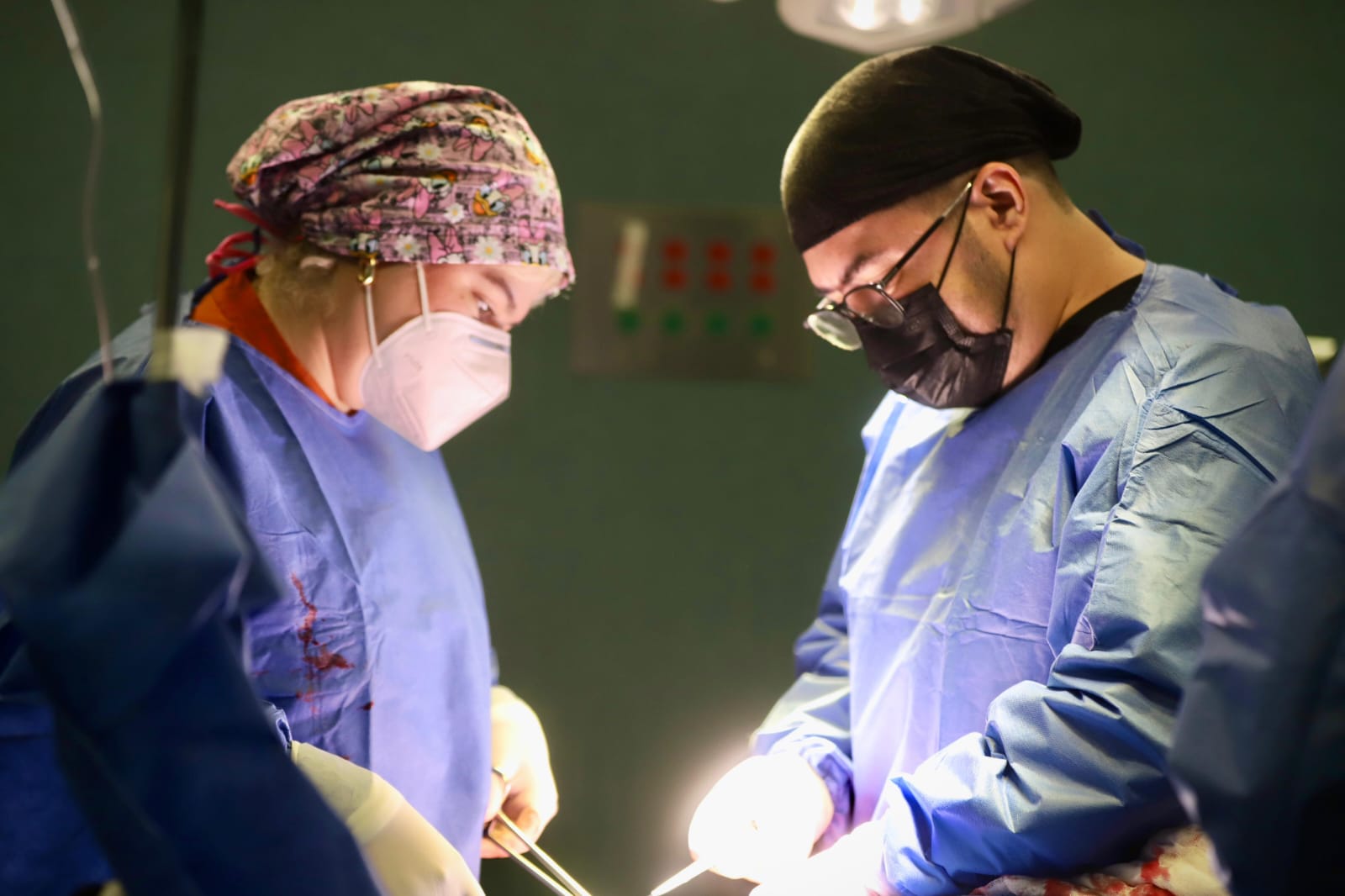 Realizan jornadas quirúrgicas en beneficio de mujeres con cáncer de mama