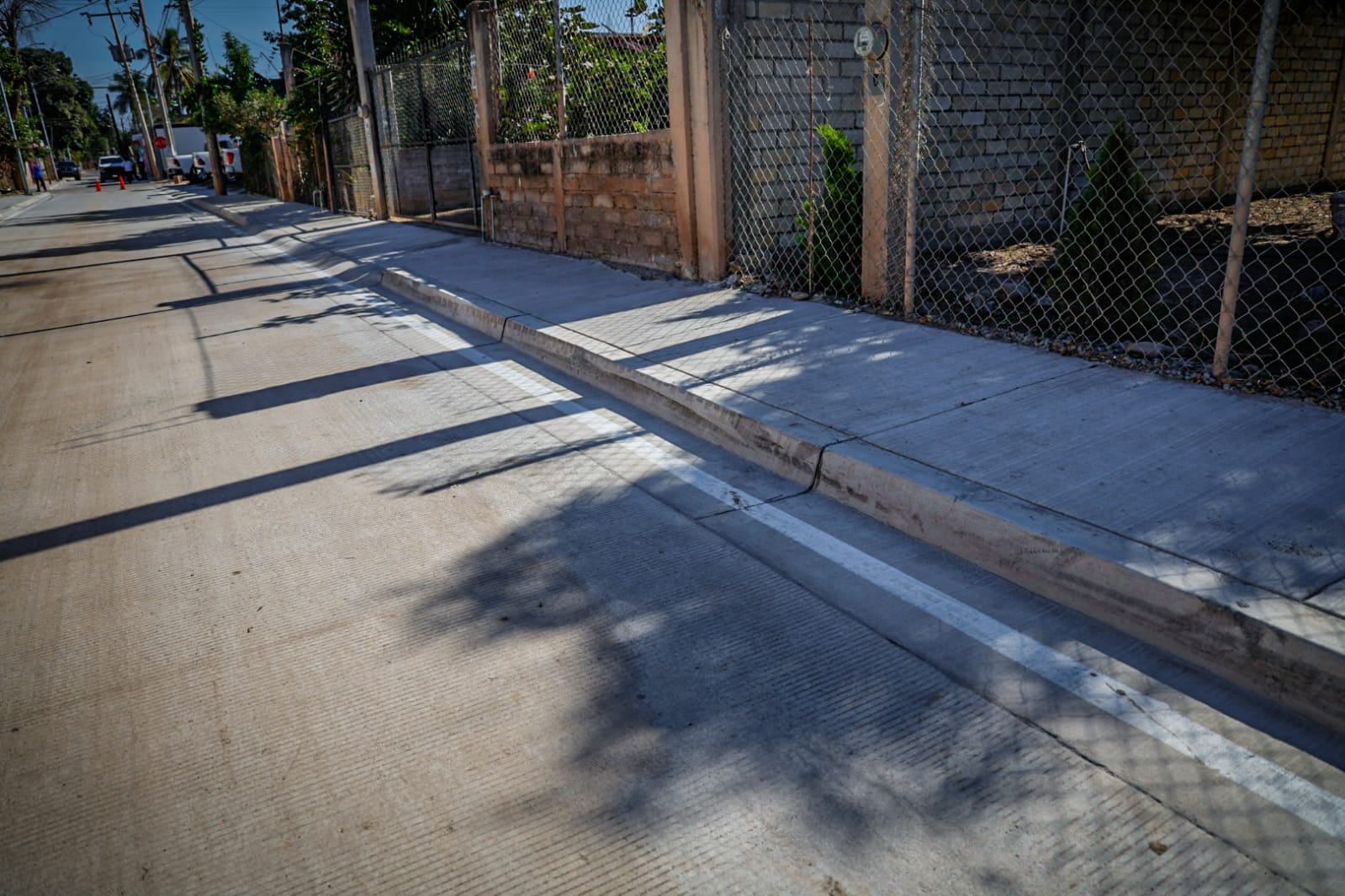 Entrega alcalde Gámez una calle y da el banderazo para otro tramo en Quilá