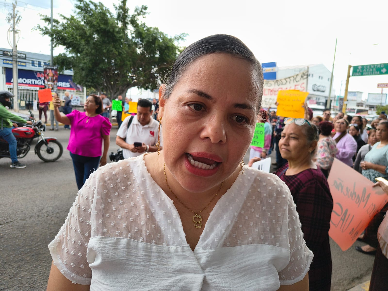 Kyrey Hernández, jubilada de la UAS