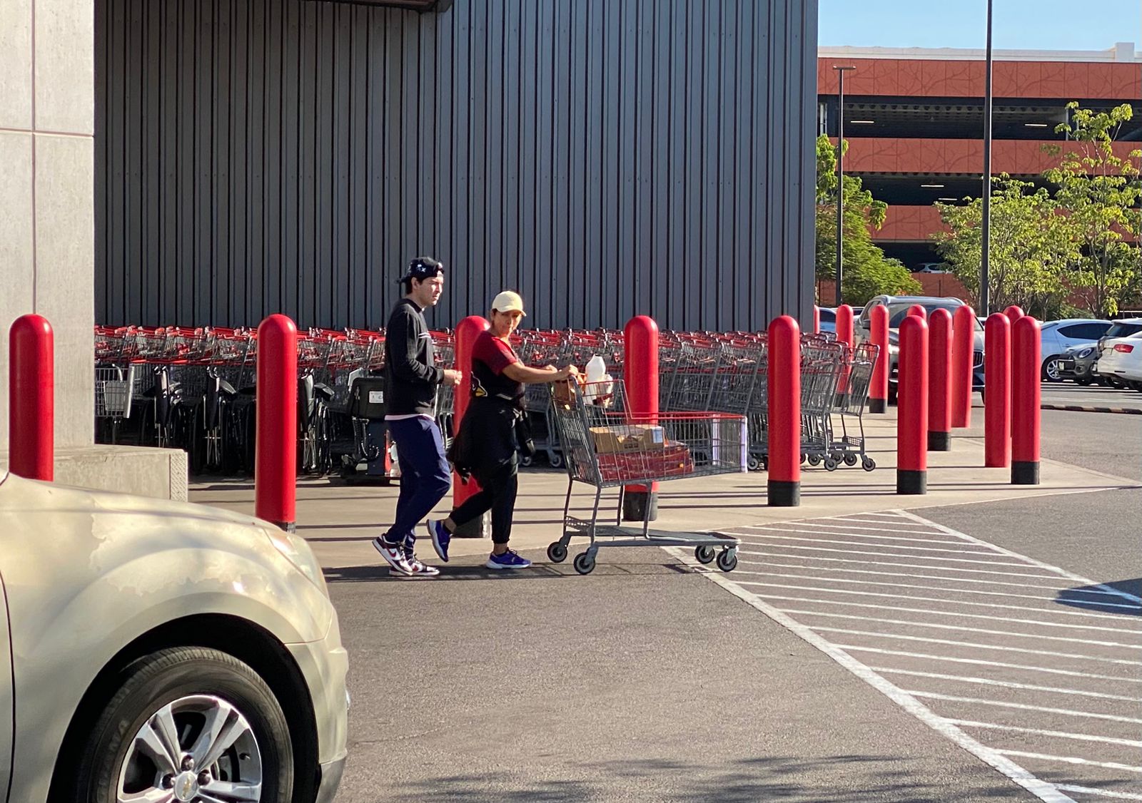 la disputa por las roscas de costco ha iniciado