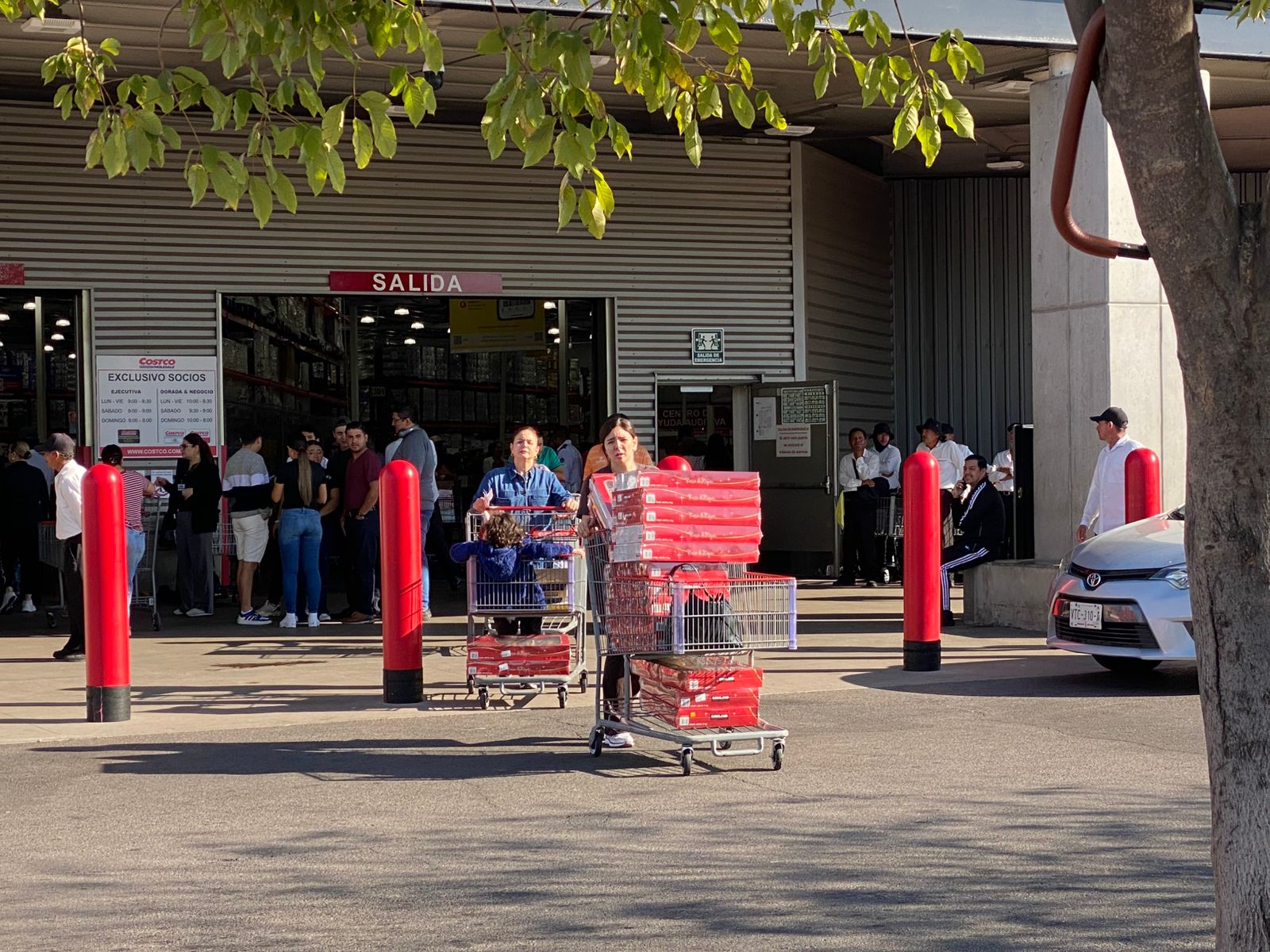 la disputa por las roscas de costco ha iniciado