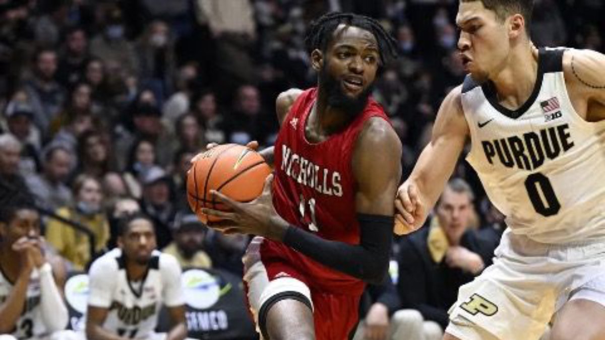 latrell jones es nuevo jugador de venados basketball