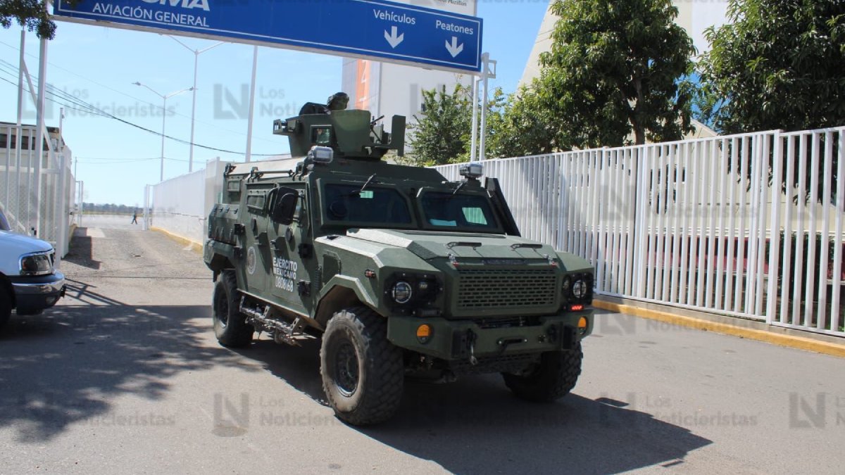 llegan 120 elementos del ejercito mexicano a mazatlan aeropuerto